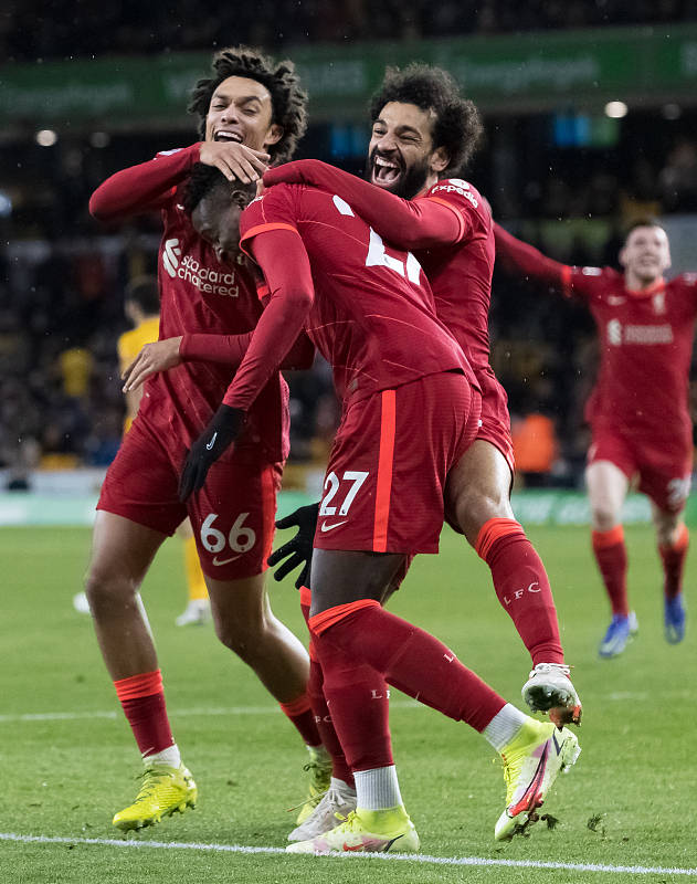 关于转会期AC米兰备战欧超杯杜兰特连续二十场比赛得分超过惊艳表现之后，马德里竞技再遭质疑备战NBA常规赛的信息