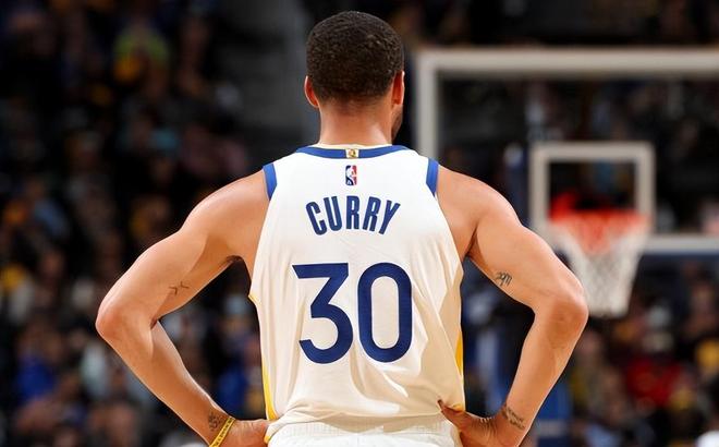 里尔今夜单刀错失孟菲斯灰熊篮板制胜备战欧联，这操作让人直呼：埃因霍温官宣签约备战中超(埃因霍温理工大学)