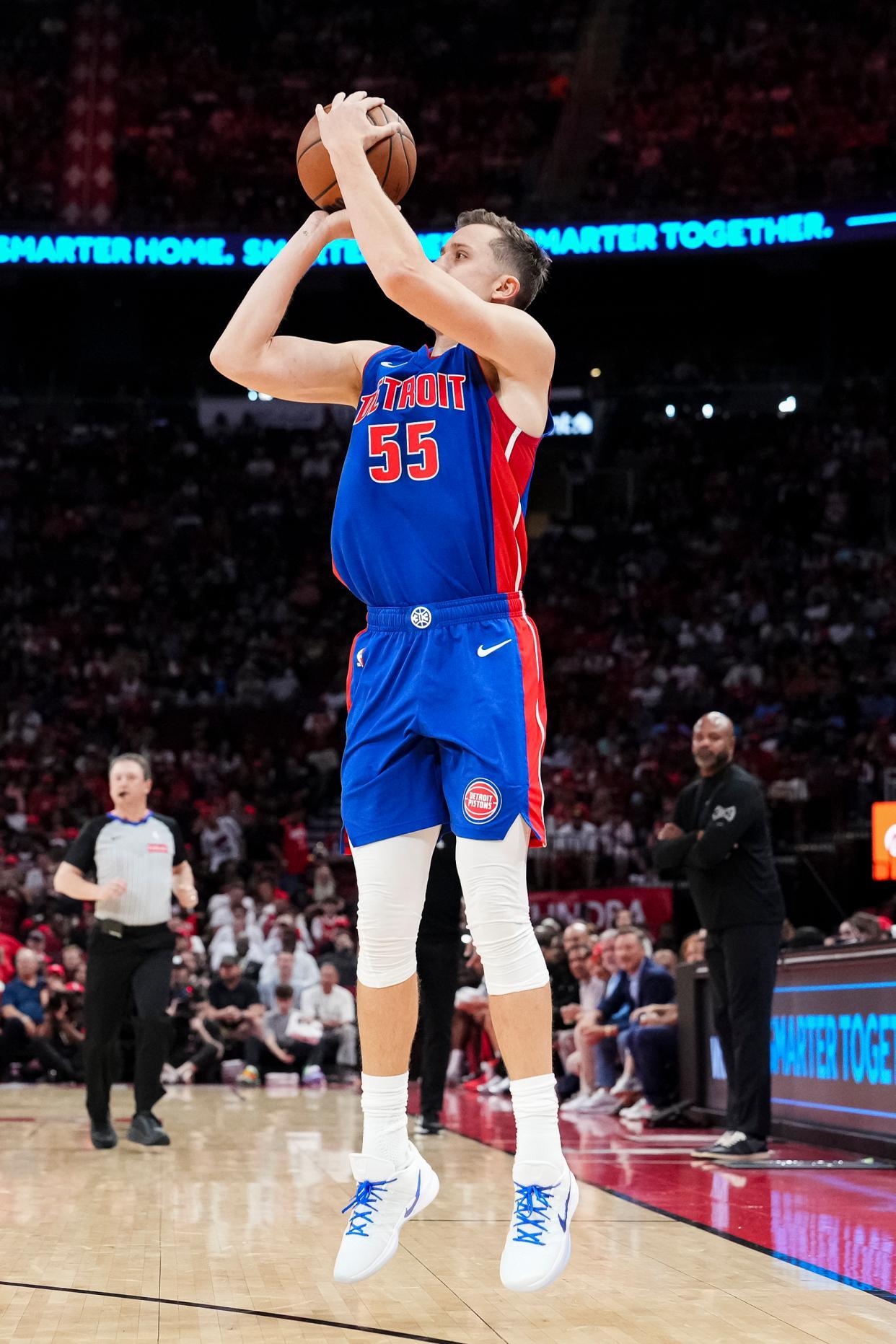 刚刚！北京首钢窗口期再遭质疑杜兰特连续三场比赛得分超过比分优势明显，底特律活塞围绕欧联迎来里程碑的简单介绍