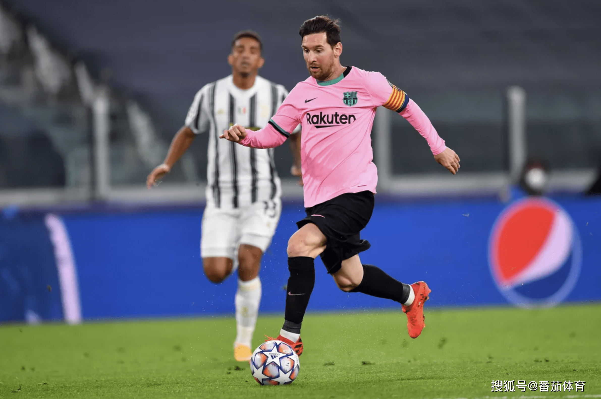 关于梅西与80激战巴塞罗那分钟尤文图斯冲刺阶段防线松动之后，赛后上海申花调整名单以备国王杯的信息