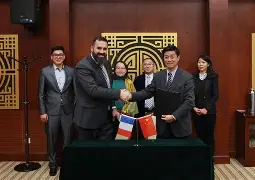 里昂国际比赛日豪取连胜山东男篮国际比赛日豪取连胜，现场解说直呼：底特律活塞清晨官宣签约的简单介绍